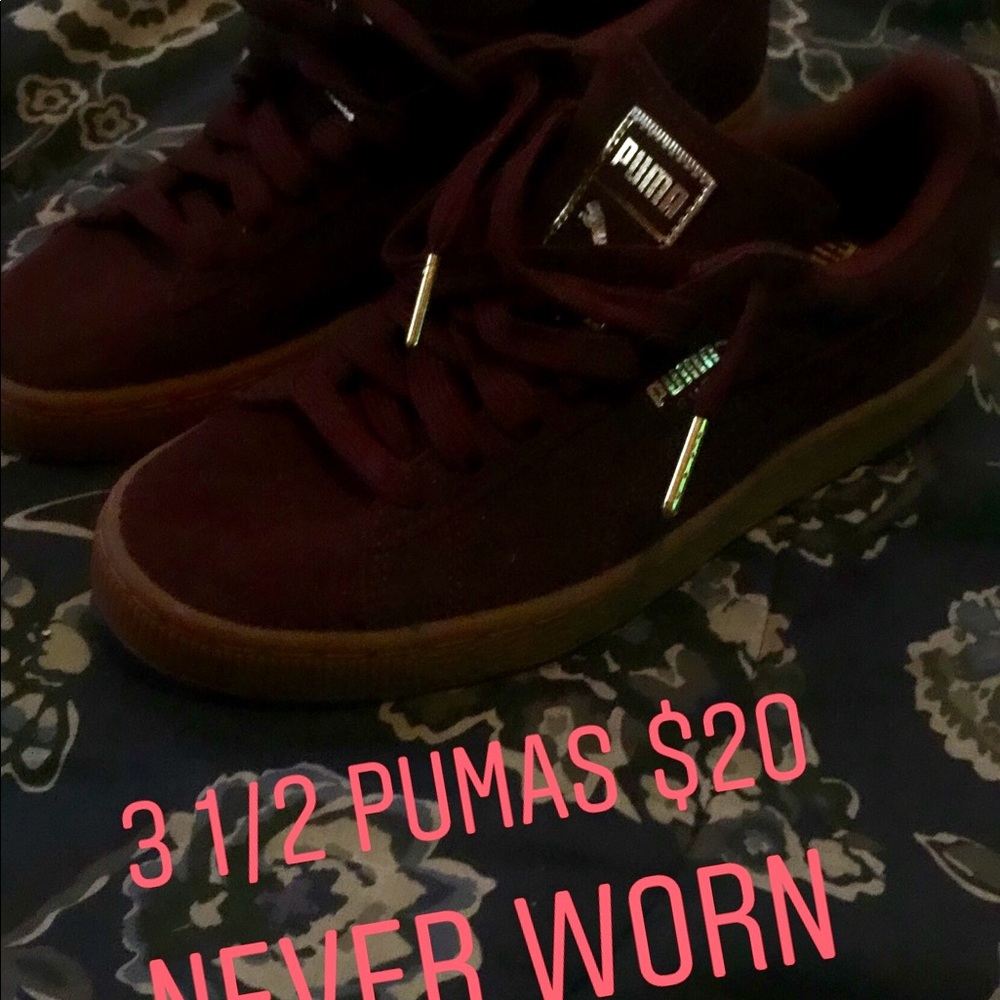 Kids sneakers